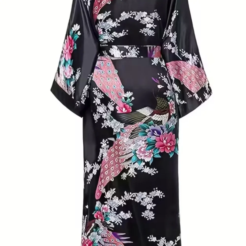 Women's Robe - Picture 2 of 6